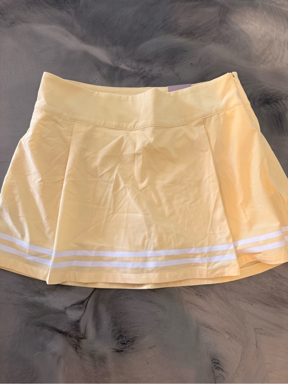 NWT CALIA by Carrie Underwood Pale Yellow Tennis/Golf Skirt with White Stripes